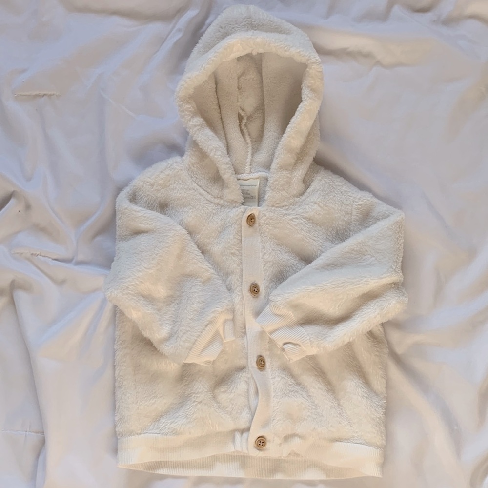 First Impressions White Faux Sherpa jacket size 12 Months